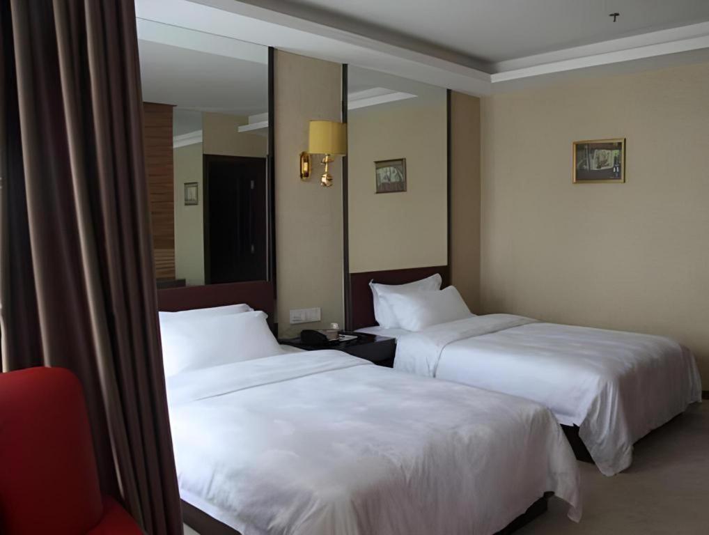 Milu Hotel Гуанчжоу Экстерьер фото